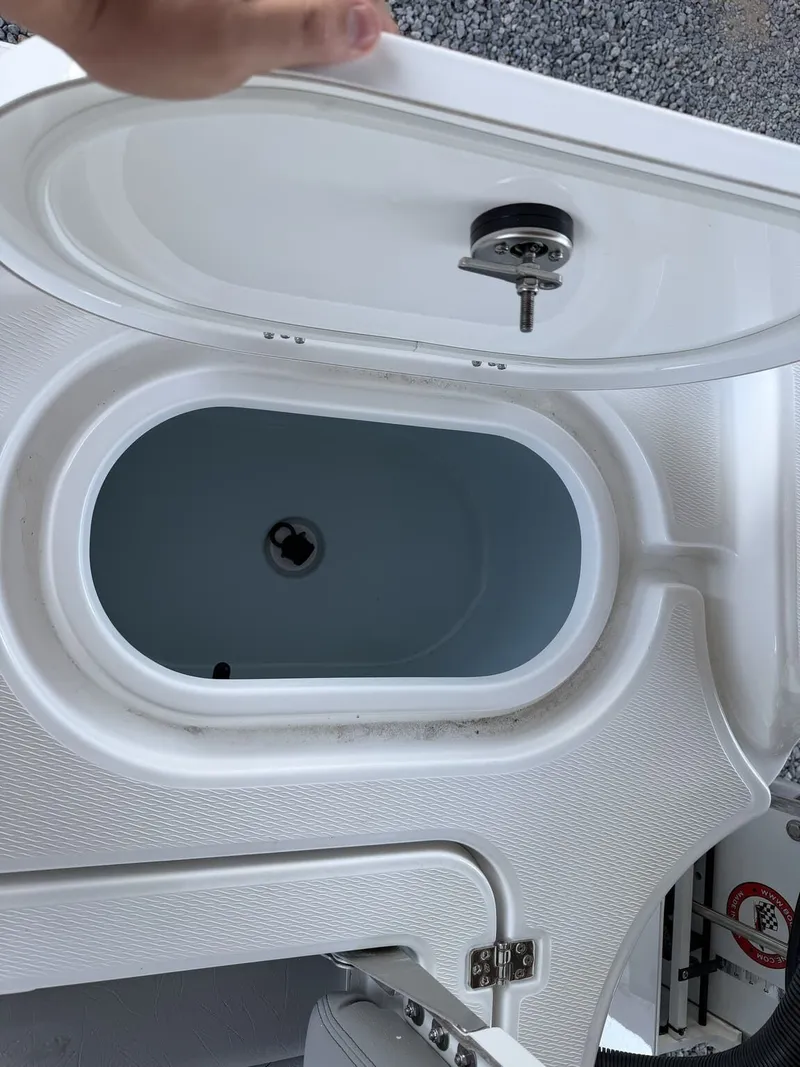 Slide: The Image of Blazer Bay Makaira 2800 2026 - 22