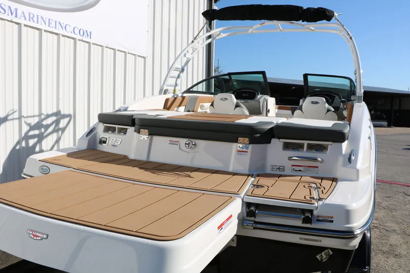 Slide: The Image of Chaparral 23 SSi 2025 - 5