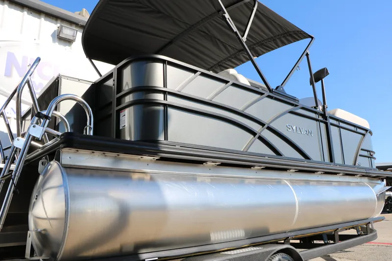 Slide: The Image of Sylvan Mirage 820 Party Fish Tri Toon 2026 - 25