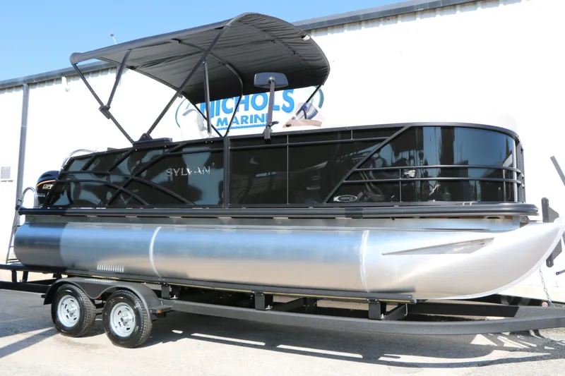 Slide: The Image of Sylvan Mirage 820 CLZ DH Tri Toon 2026 - 1