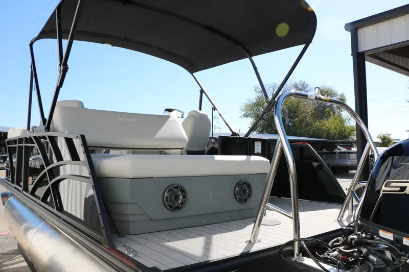 Slide: The Image of Sylvan Mirage 820 CLZ DH Tri Toon 2026 - 5