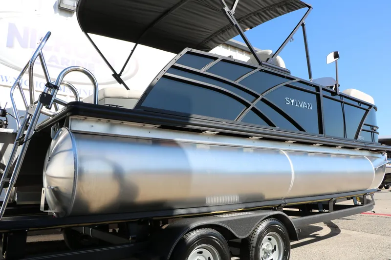 Slide: The Image of Sylvan Mirage 820 CLZ DH Tri Toon 2026 - 8