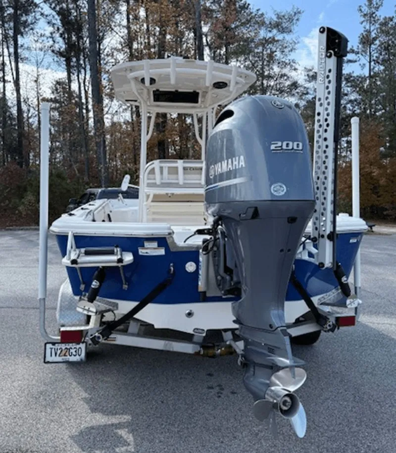 Slide: The Image of Sea Chaser 23FX 2021 - 3