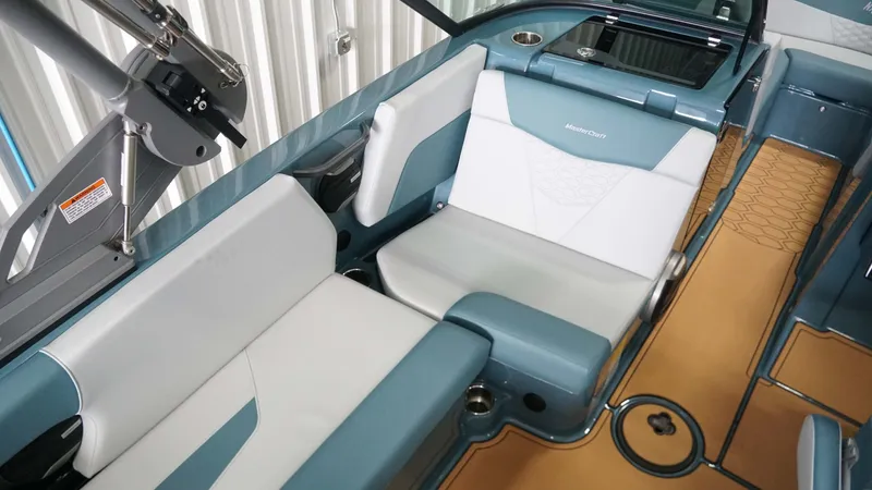 Slide: The Image of MasterCraft NXT22 2026 - 15