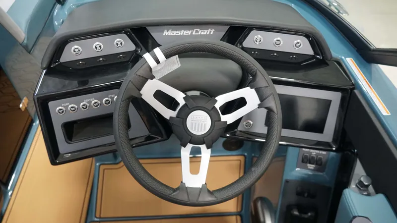 Slide: The Image of MasterCraft NXT22 2026 - 18