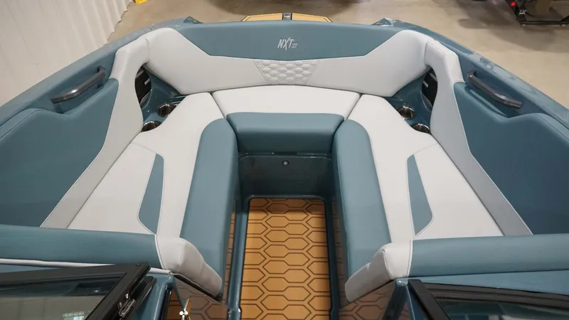 Slide: The Image of MasterCraft NXT22 2026 - 23