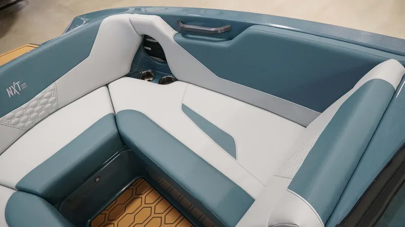 Slide: The Image of MasterCraft NXT22 2026 - 25