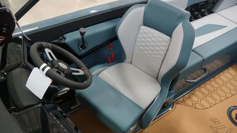 Slide: The Image of MasterCraft NXT22 2026 - 31