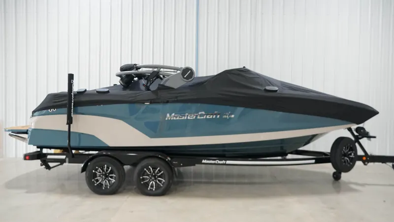 Slide: The Image of MasterCraft NXT22 2026 - 41