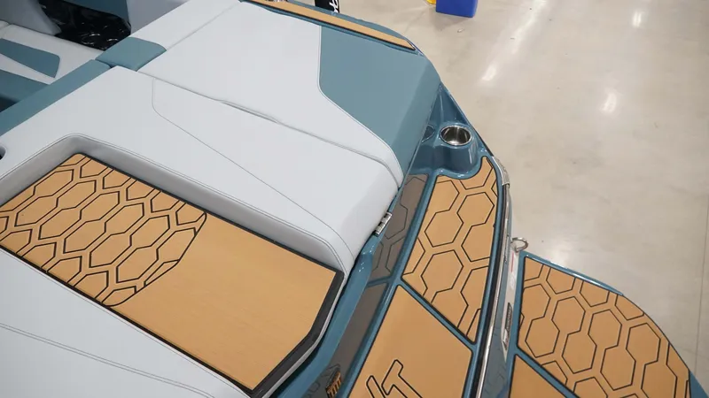 Slide: The Image of MasterCraft NXT22 2026 - 9