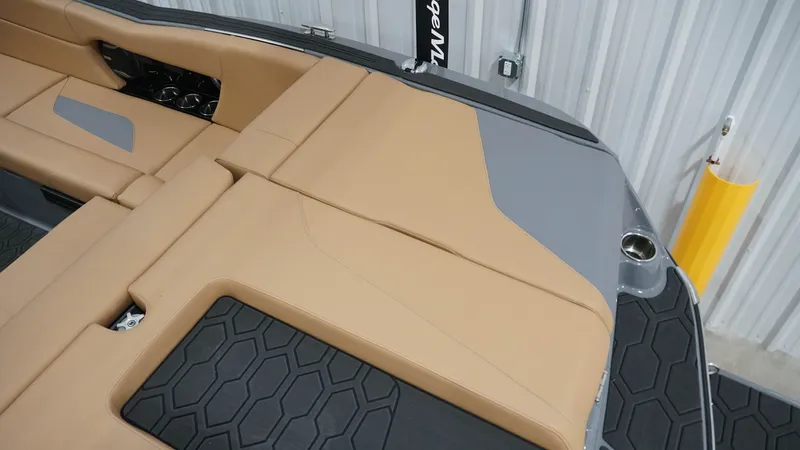 Slide: The Image of MasterCraft NXT24 2026 - 12