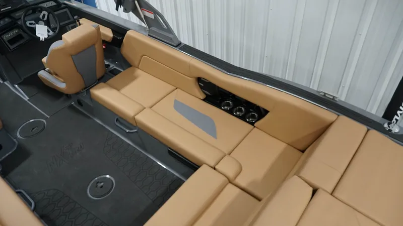 Slide: The Image of MasterCraft NXT24 2026 - 15