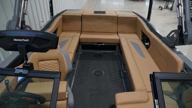 Slide: The Image of MasterCraft NXT24 2026 - 33