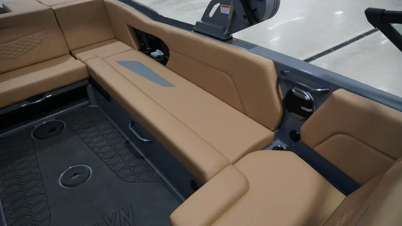 Slide: The Image of MasterCraft NXT24 2026 - 35