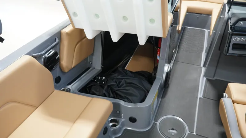 Slide: The Image of MasterCraft NXT24 2026 - 40