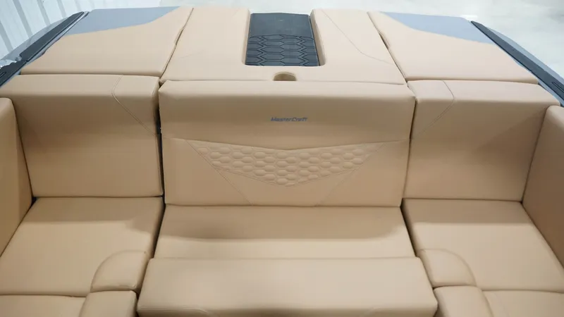 Slide: The Image of MasterCraft NXT24 2026 - 42