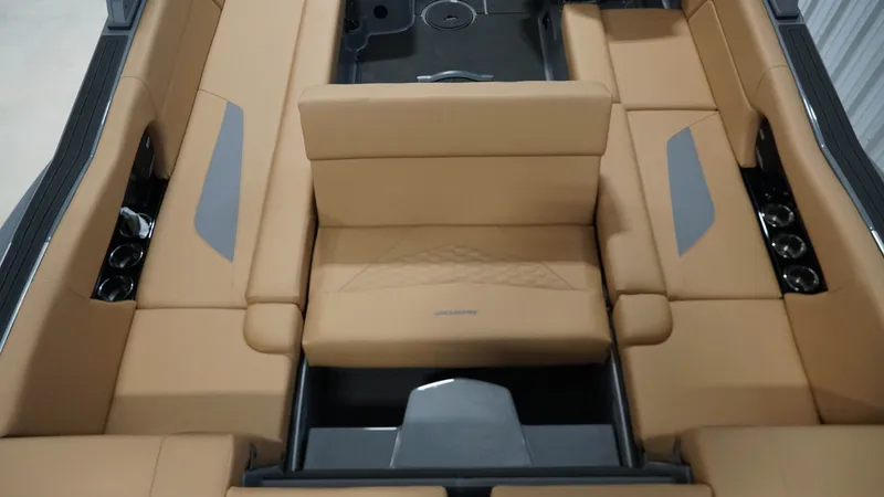 Slide: The Image of MasterCraft NXT24 2026 - 44