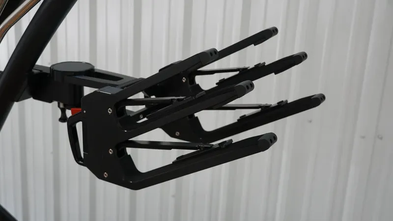 Slide: The Image of MasterCraft XT22 2026 - 13