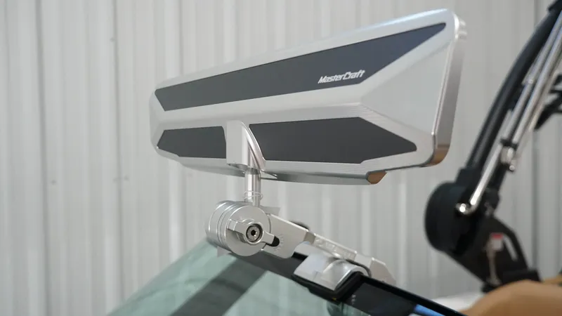 Slide: The Image of MasterCraft XT22 2026 - 21