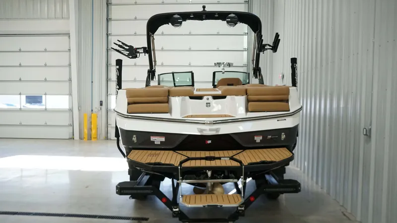 Slide: The Image of MasterCraft XT22 2026 - 4