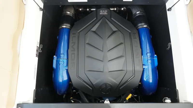 Slide: The Image of MasterCraft XT22 2026 - 43