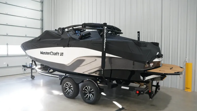 Slide: The Image of MasterCraft XT22 2026 - 51
