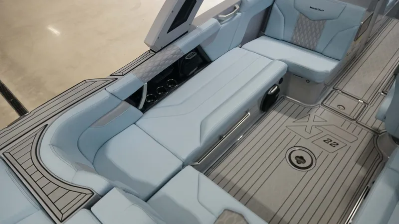 Slide: The Image of MasterCraft XT22 2026 - 11