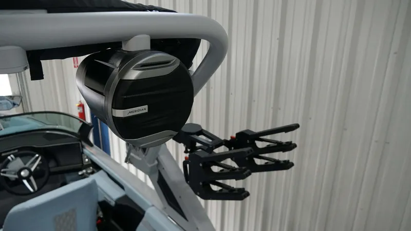 Slide: The Image of MasterCraft XT22 2026 - 13