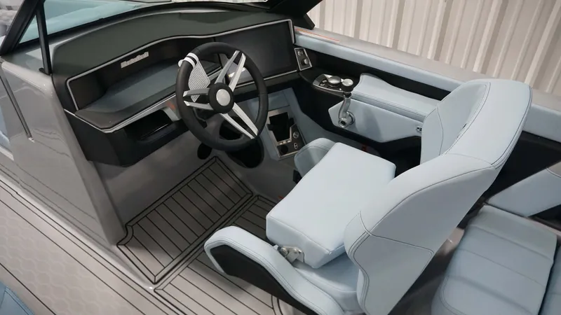 Slide: The Image of MasterCraft XT22 2026 - 15