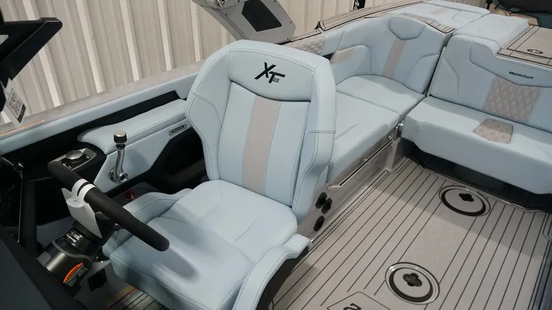 Slide: The Image of MasterCraft XT22 2026 - 31