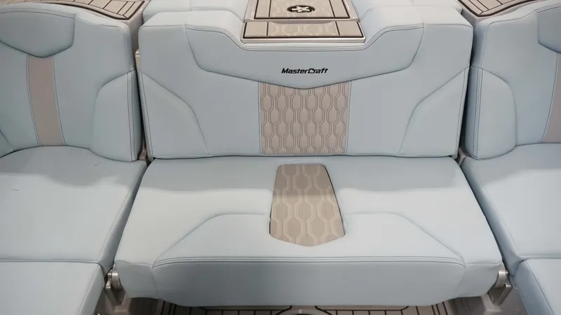 Slide: The Image of MasterCraft XT22 2026 - 35