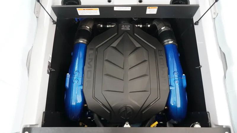 Slide: The Image of MasterCraft XT22 2026 - 41