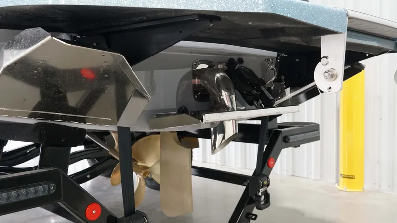 Slide: The Image of MasterCraft XT22 2026 - 6