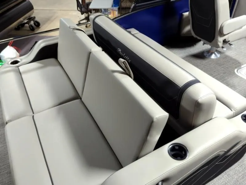 Slide: The Image of Cabrio C24UC 2026 - 9