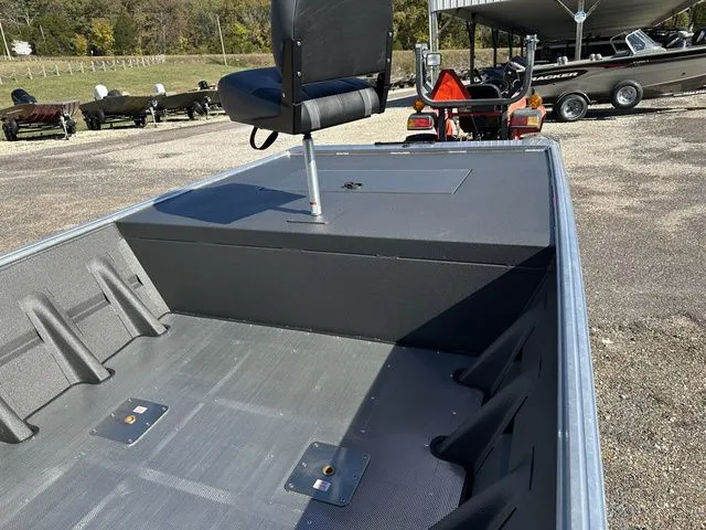 Slide: The Image of Alweld 1752J Jet 2025 - 5