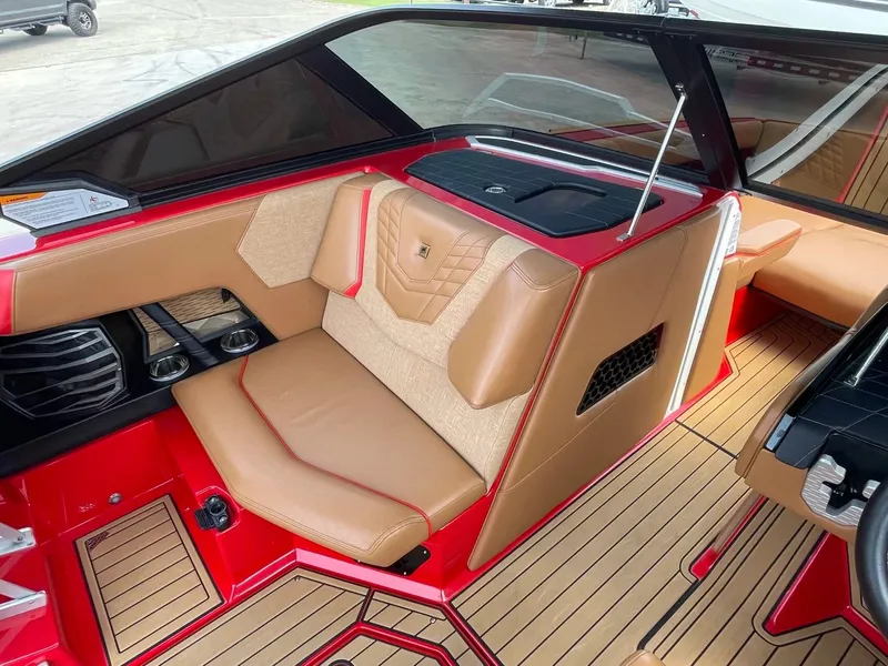 Slide: The Image of Nautique G23 2023 - 36