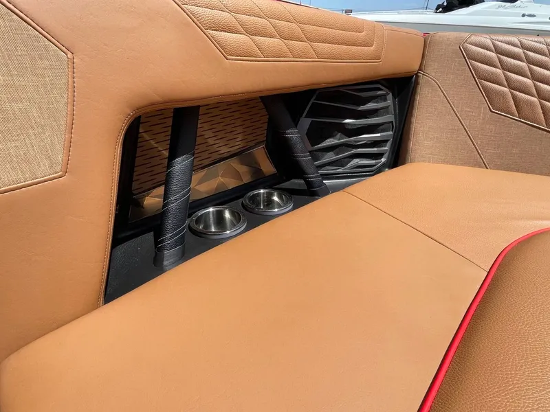 Slide: The Image of Nautique G23 2023 - 41