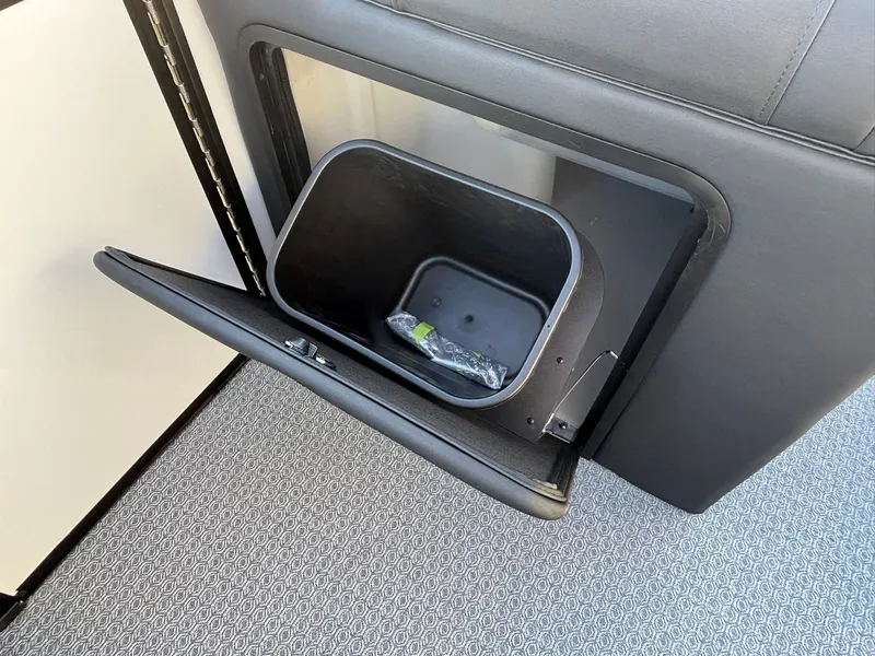 Slide: The Image of Evotti 521 CS 2026 - 23