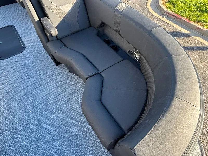 Slide: The Image of Evotti 521 CS 2026 - 29