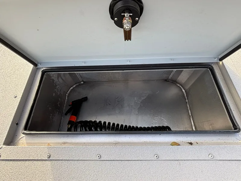 Slide: The Image of SeaArk Easy Cat 2026 - 10