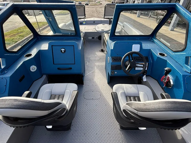 Slide: The Image of SeaArk Easy Cat 2026 - 16