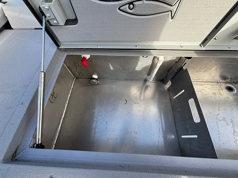 Slide: The Image of SeaArk Easy Cat 2026 - 20