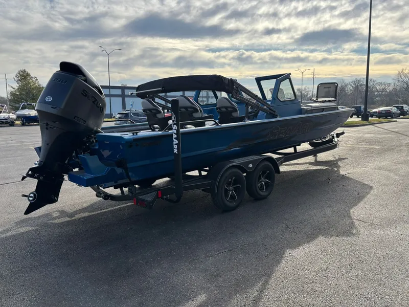 Slide: The Image of SeaArk Easy Cat 2026 - 6