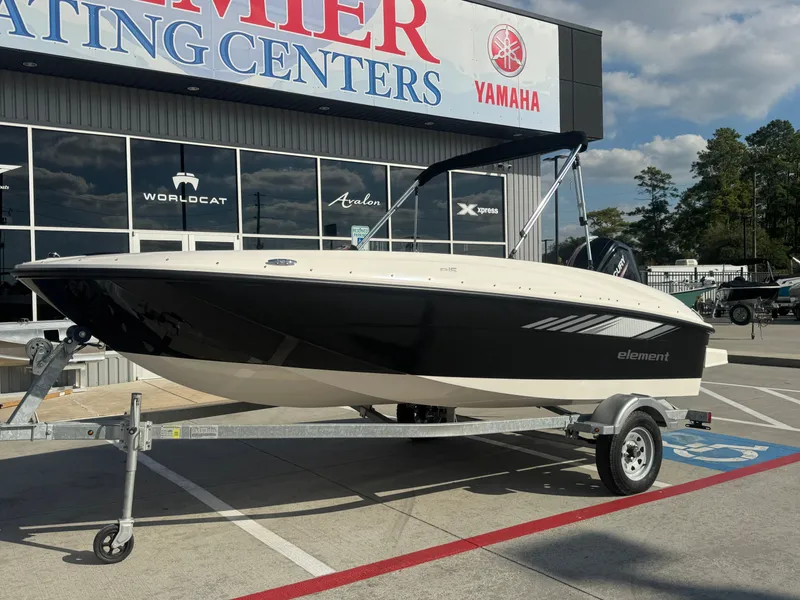 Slide: The Image of Bayliner E16LE 2025 - 3