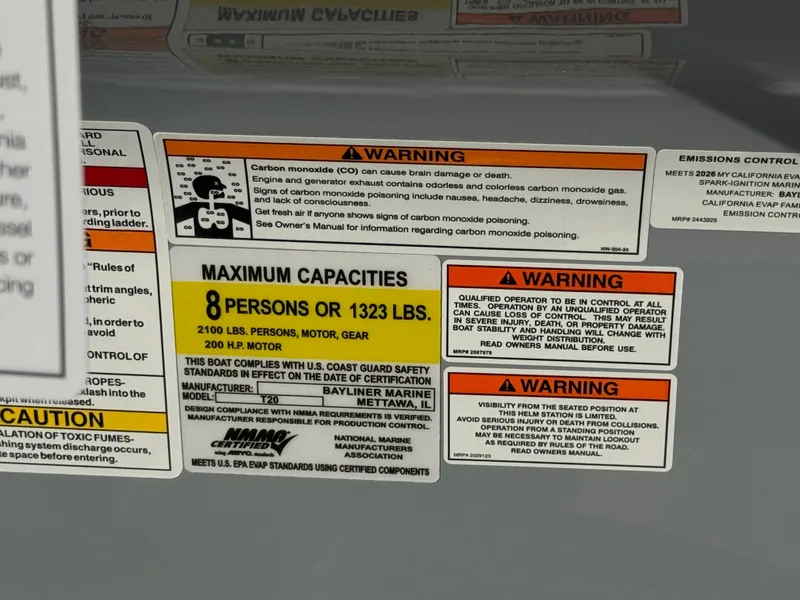 Slide: The Image of Bayliner Trophy 20CC 2026 - 18