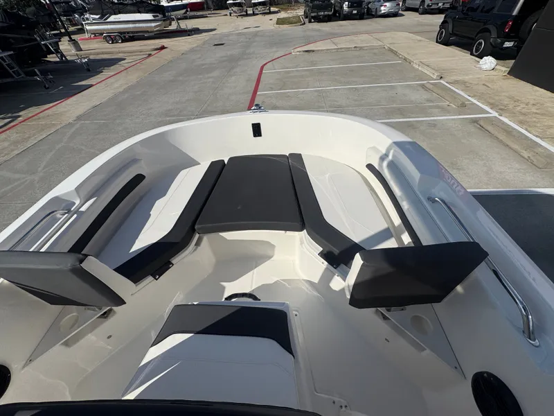 Slide: The Image of Bayliner Trophy 20CC 2026 - 21