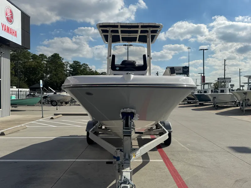 Slide: The Image of Bayliner Trophy 20CC 2026 - 5