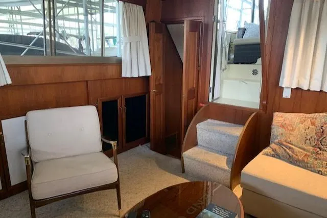 Slide: The Image of Salon 2 / Passageway to Master Stateroom - 19