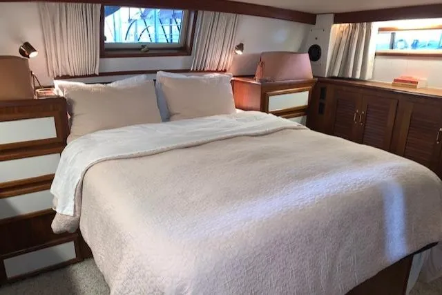Slide: The Image of Master Stateroom - 29