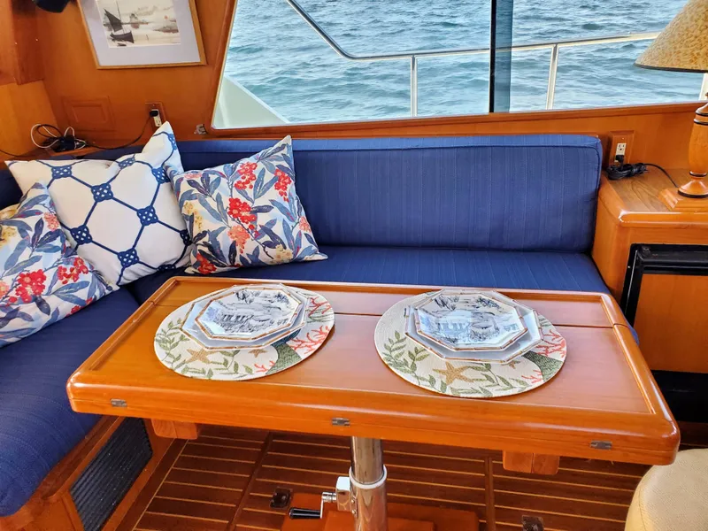 Slide: The Image of Settee in Salon - 17